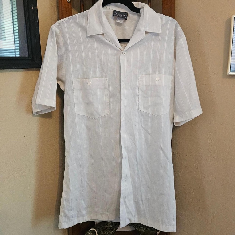 Triumph White Short-Sleeve Button-Down with Subtle Vertical Stripes
